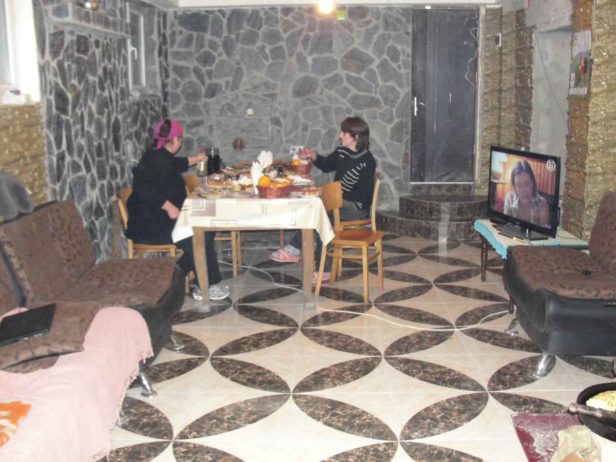 Guest House 26 Mestia Luaran gambar
