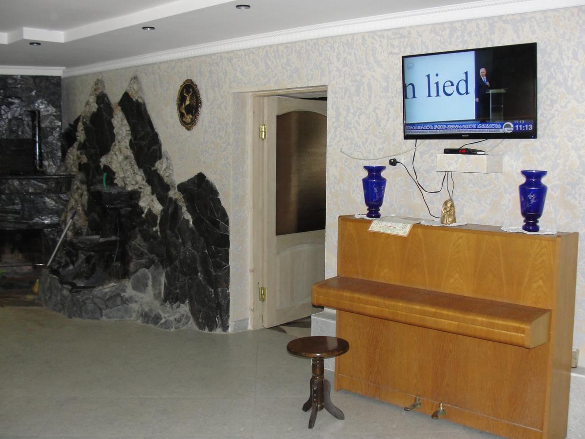 Guest House 26 Mestia Luaran gambar