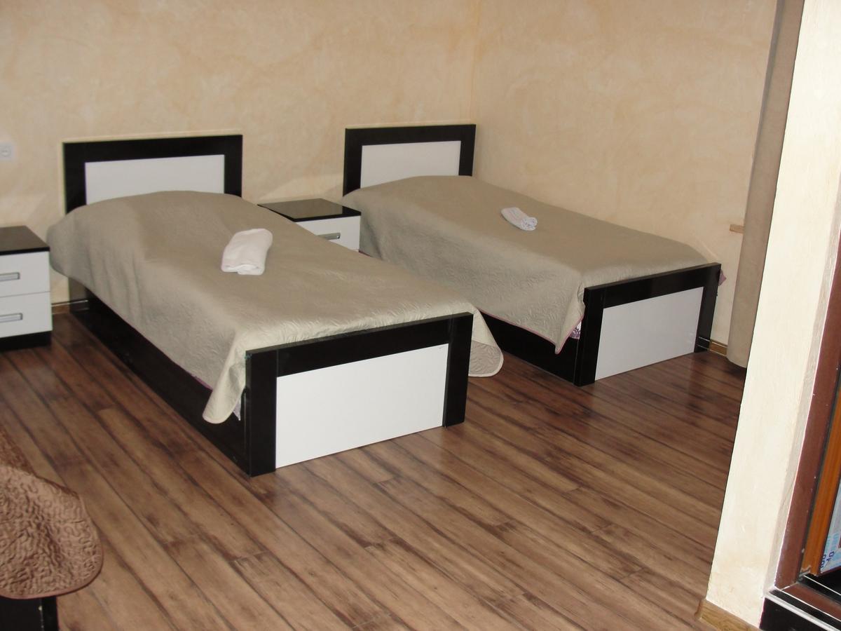 Guest House 26 Mestia Luaran gambar